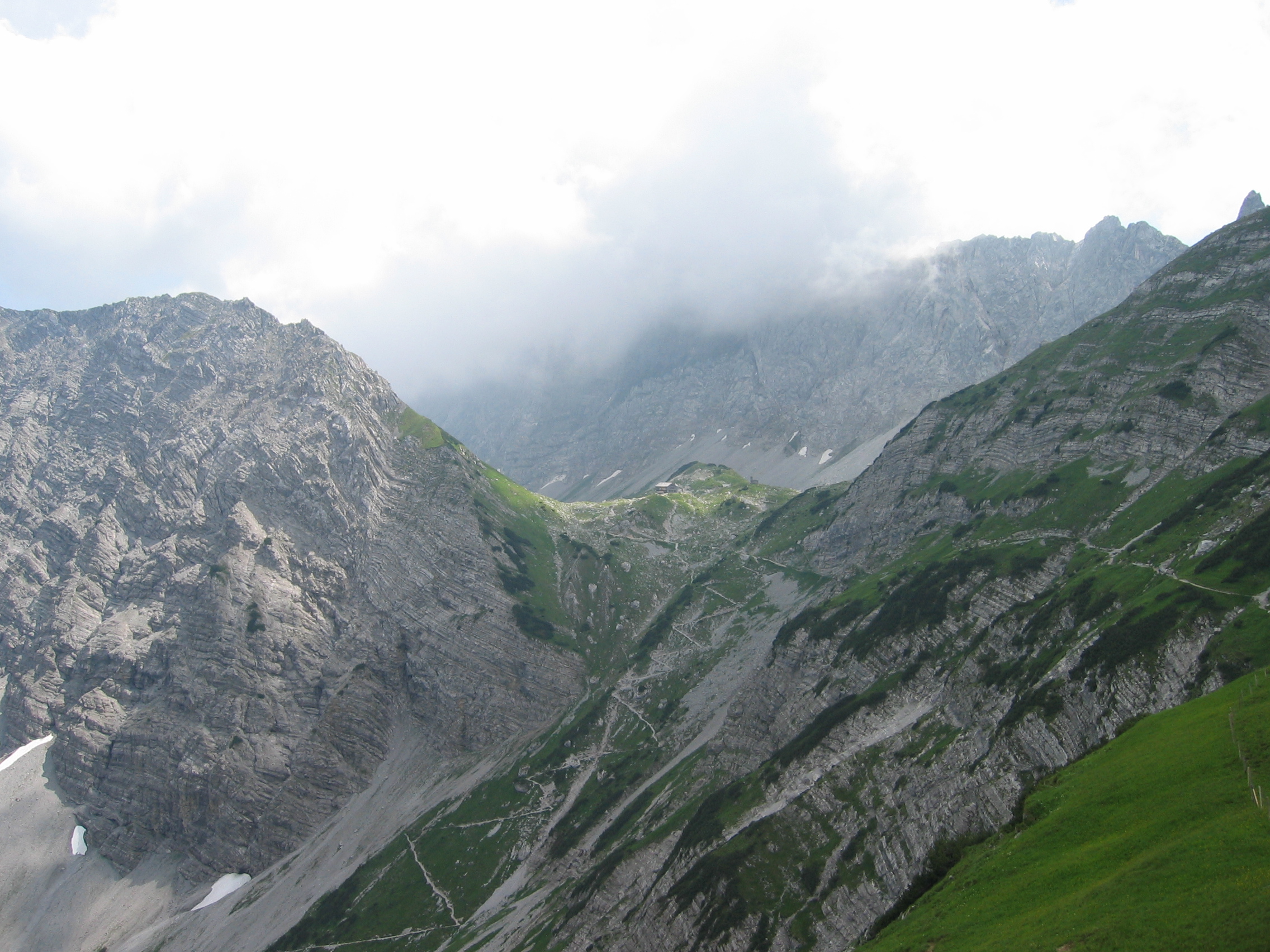 Blick zur Lamsenjochhütte