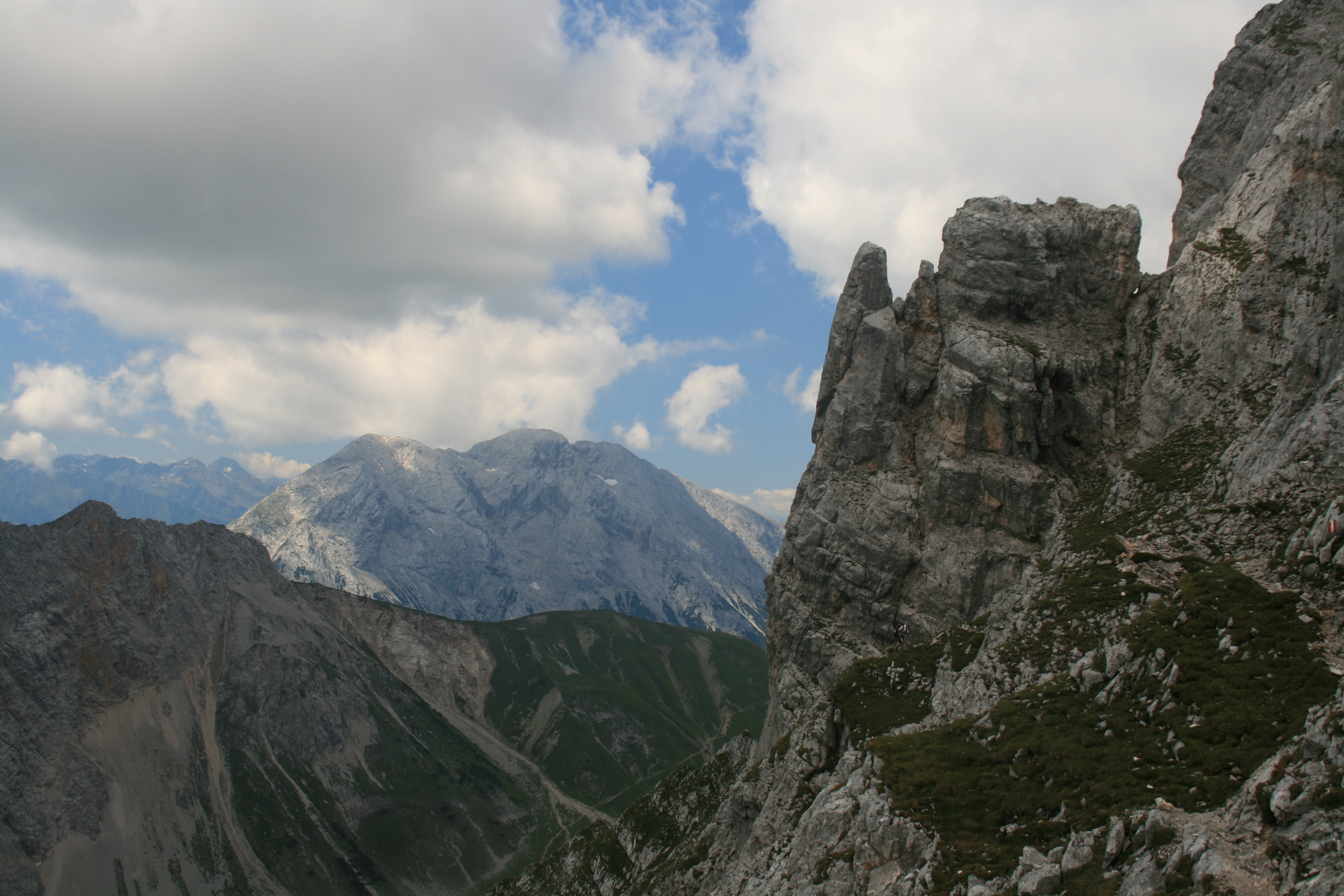 Im Hintergrund die Hohe Munde