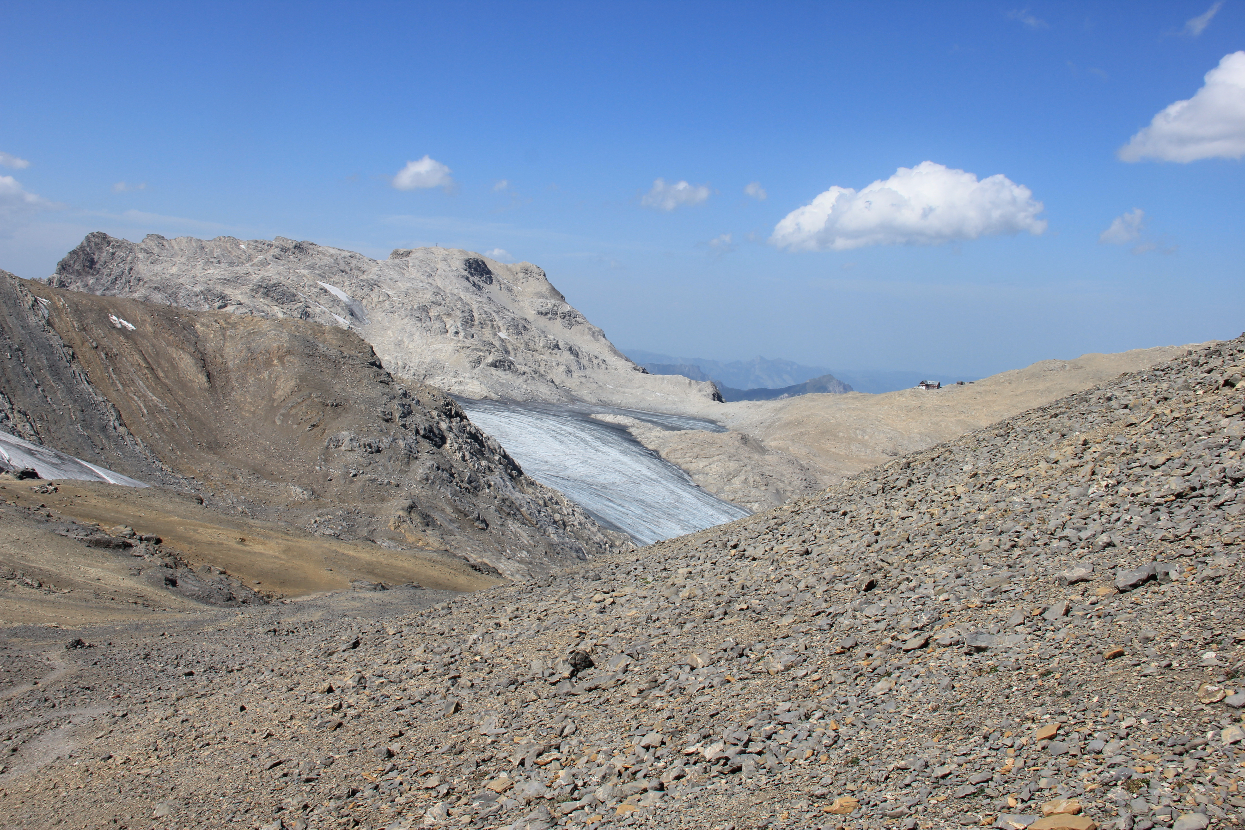 Panüeler Kopf, Mannheimer Hütte