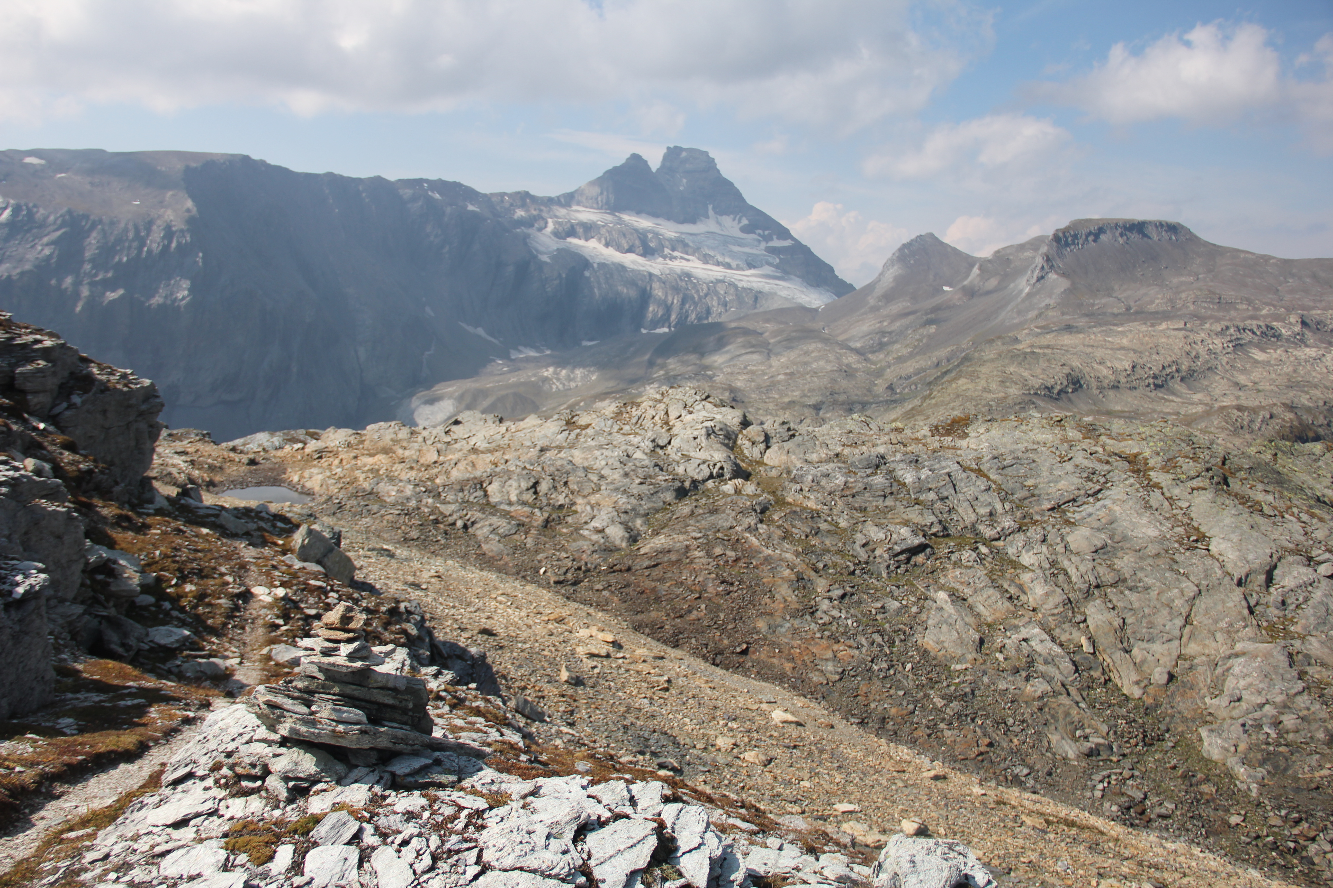 Im Abstieg zum Panixerpass, im Hintergrund der Hausstock