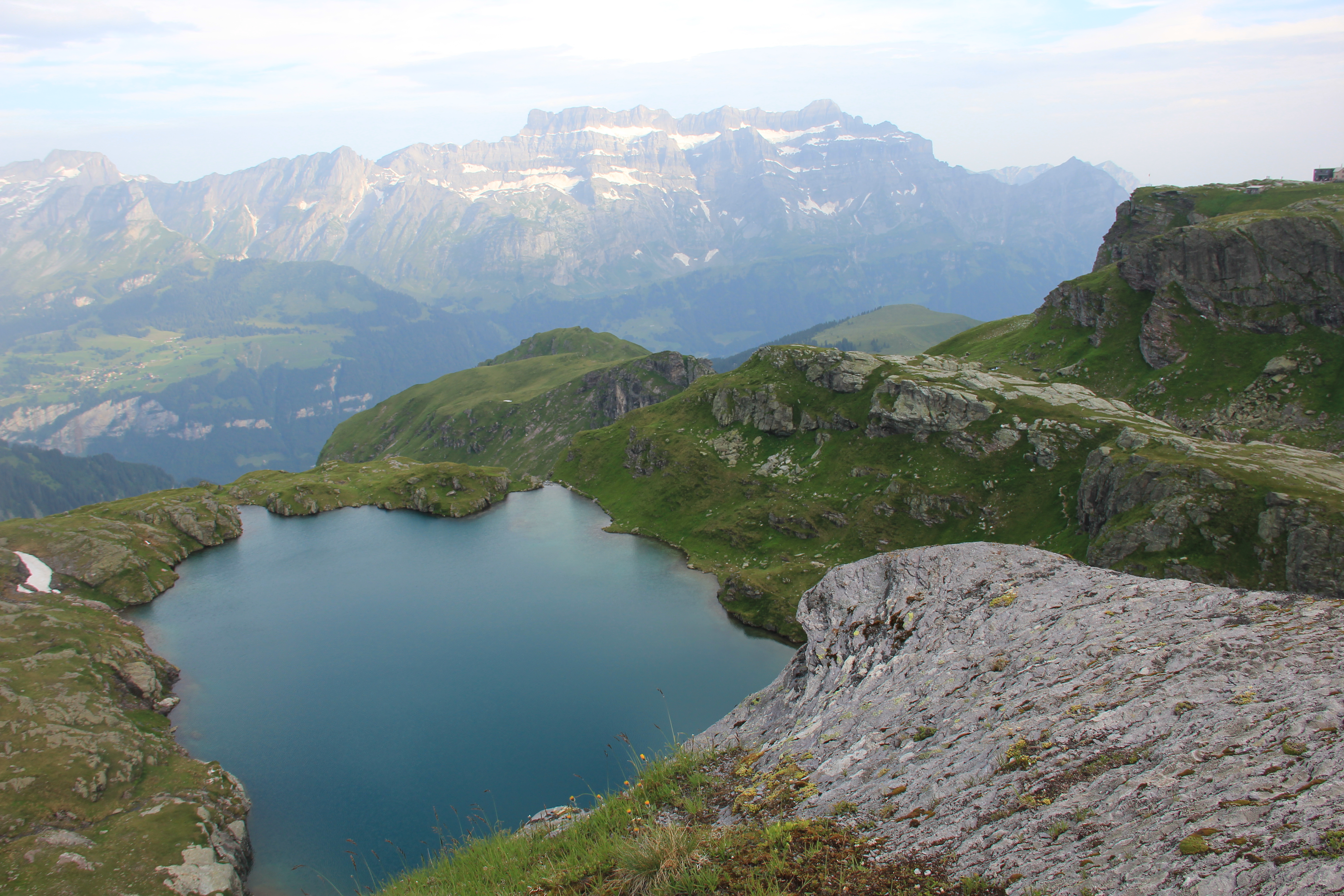 Milchspüelersee vor Glärnisch-Massiv
