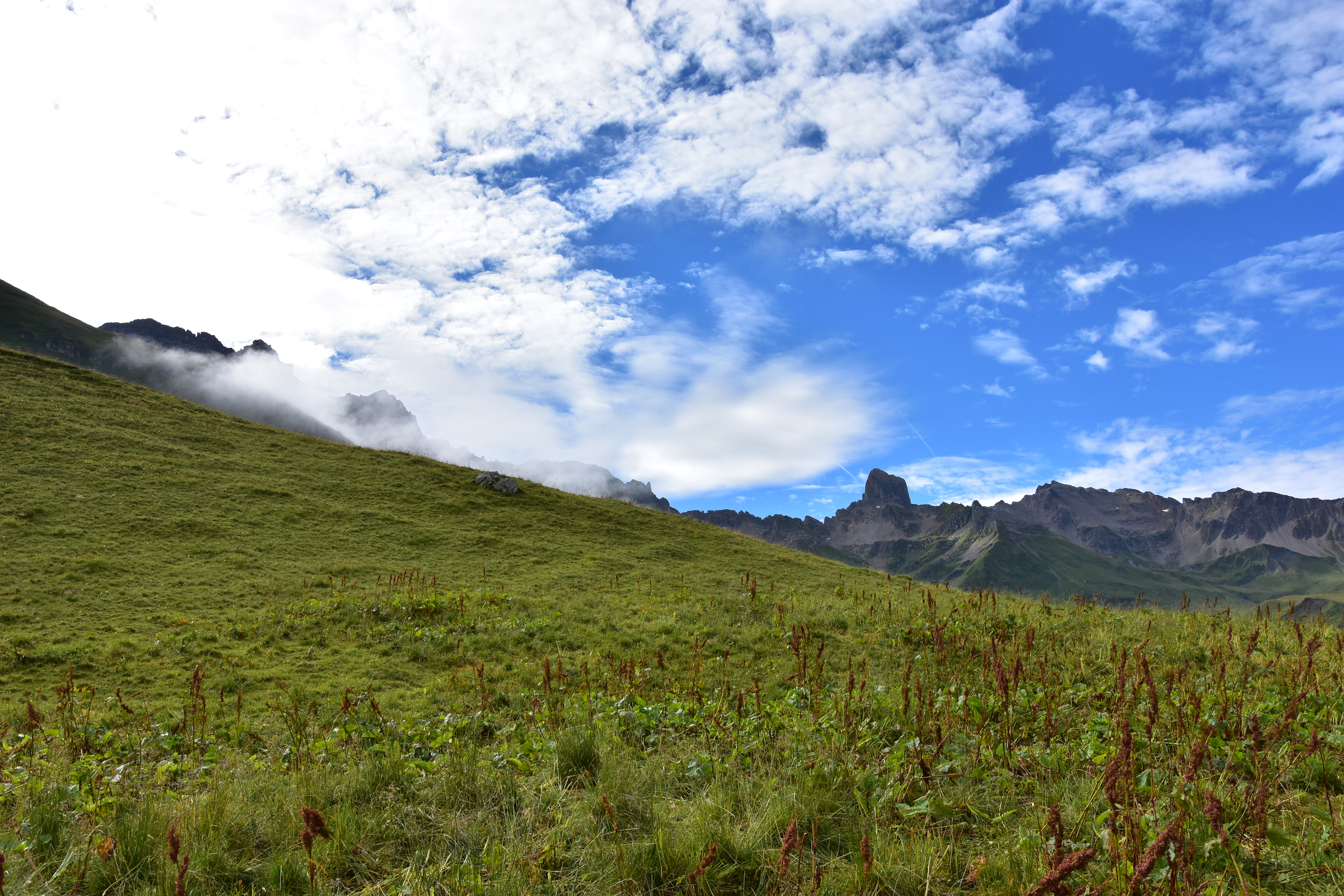 Die Pierra Menta l&auml;sst sich blicken.