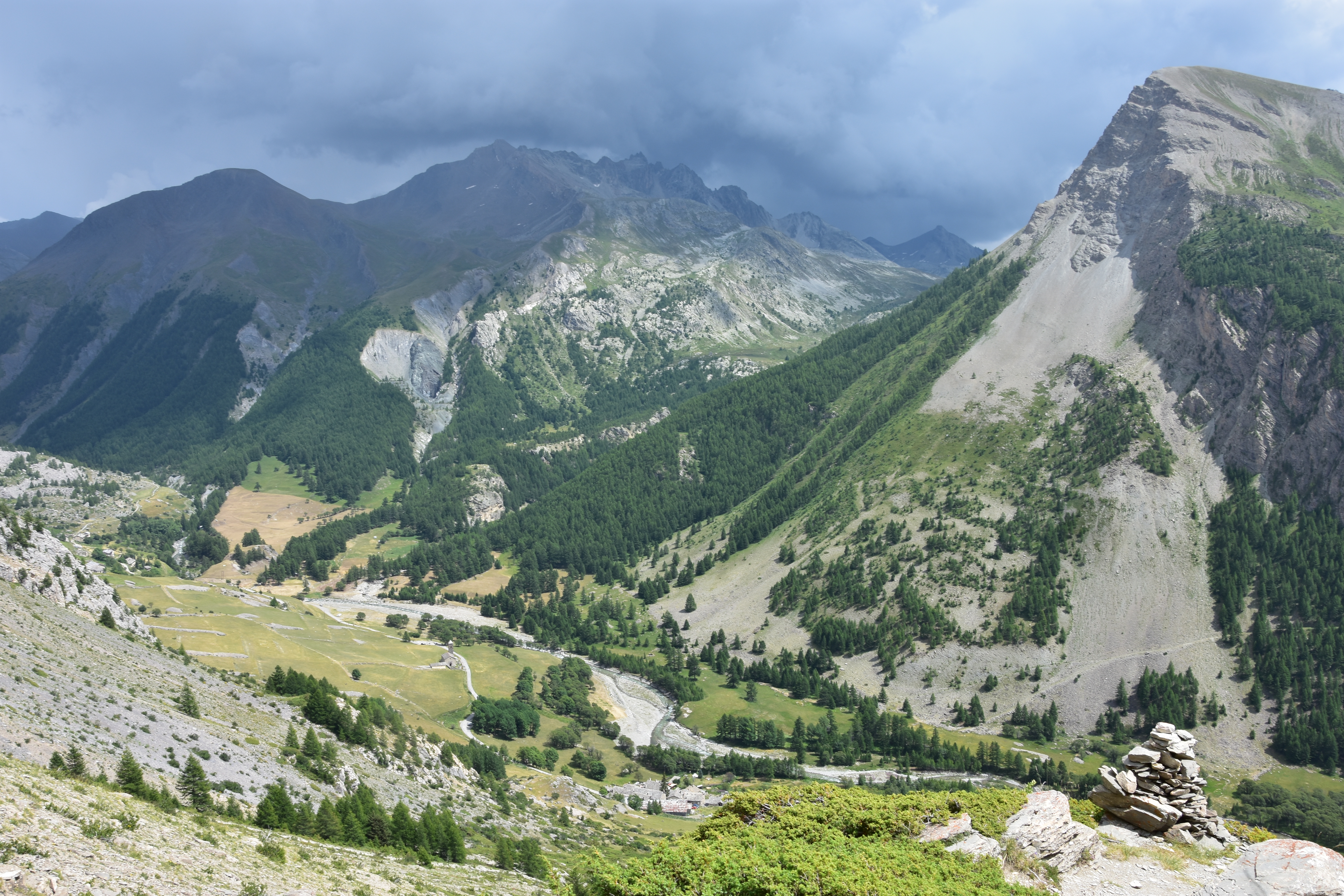 Im Abstieg nach Maljasset